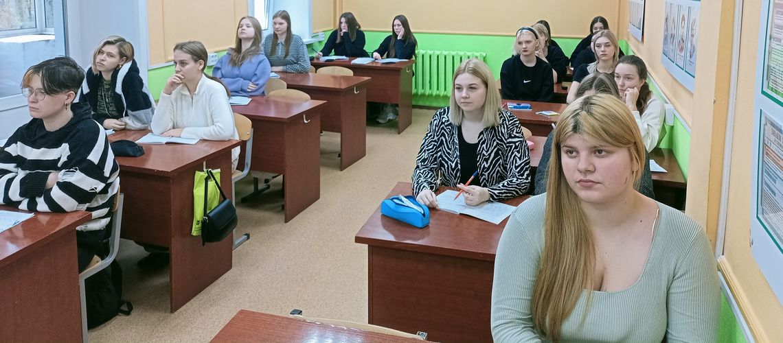 16 октября у студентов колледжа из группы 22/О/П, прошел урок «Безопасность жизнедеятельности».(18.09.2024)